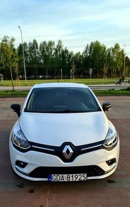 Renault Clio cena 38500 przebieg: 146000, rok produkcji 2017 z Gdynia małe 46